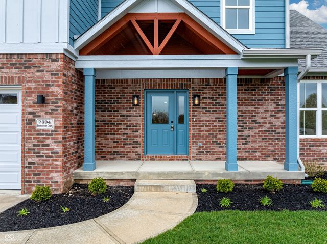 7604 Brownstone Court, Greenfield, IN 46140
