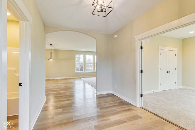 7604 Brownstone Court, Greenfield, IN 46140