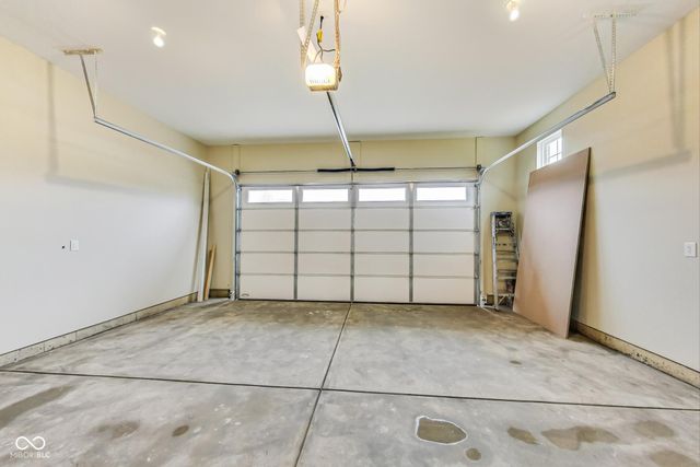 7604 Brownstone Court, Greenfield, IN 46140