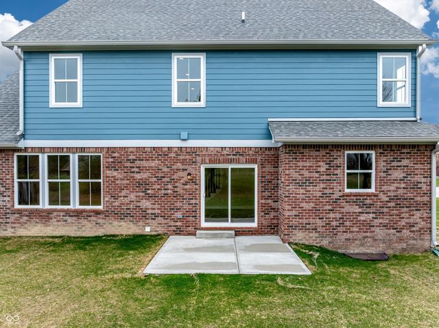 7604 Brownstone Court, Greenfield, IN 46140