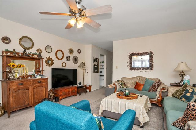 623 W Park Avenue, Long Beach, NY 11561
