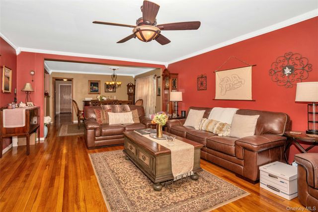 623 W Park Avenue, Long Beach, NY 11561
