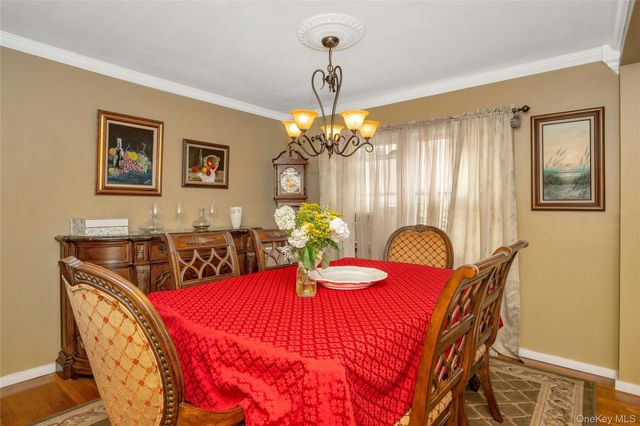 623 W Park Avenue, Long Beach, NY 11561