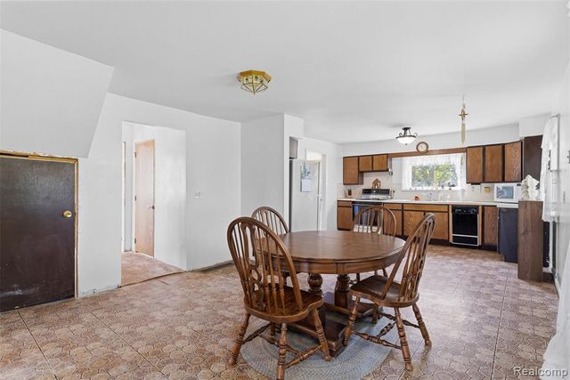 1145 S Washburn Road, Davison, MI 48423