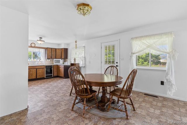 1145 S Washburn Road, Davison, MI 48423