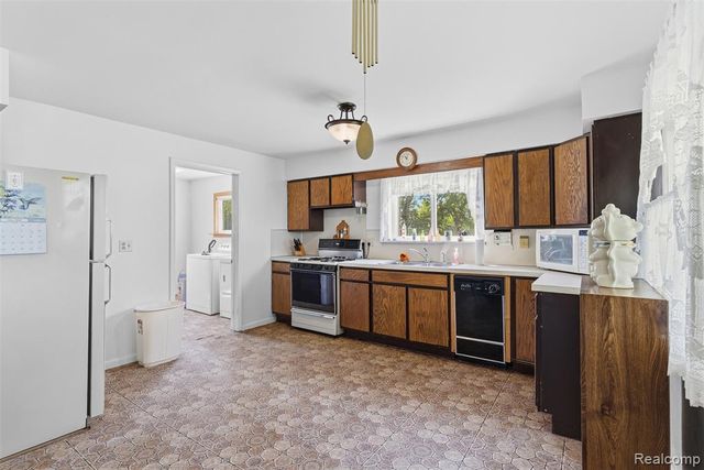 1145 S Washburn Road, Davison, MI 48423