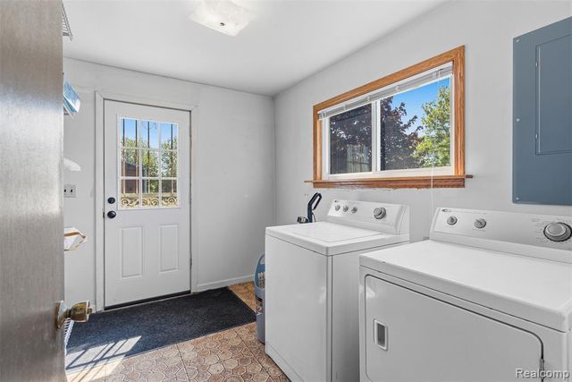 1145 S Washburn Road, Davison, MI 48423