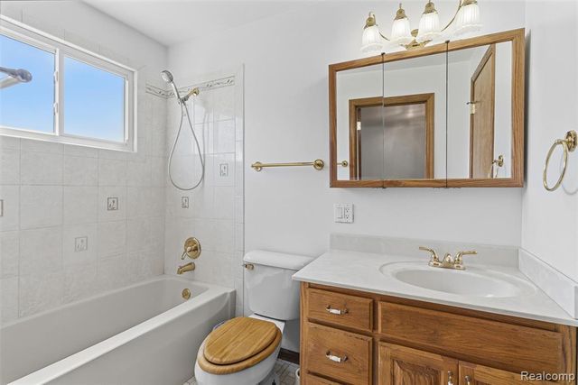 1145 S Washburn Road, Davison, MI 48423