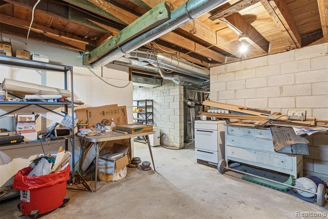 1145 S Washburn Road, Davison, MI 48423