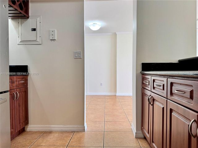2780 NE 183rd St 2012, Aventura, FL 33160
