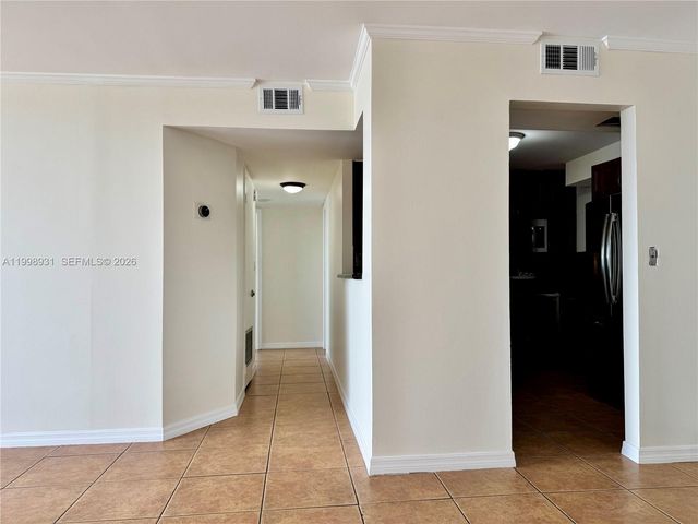 2780 NE 183rd St 2012, Aventura, FL 33160