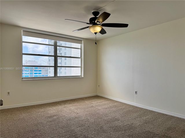 2780 NE 183rd St 2012, Aventura, FL 33160