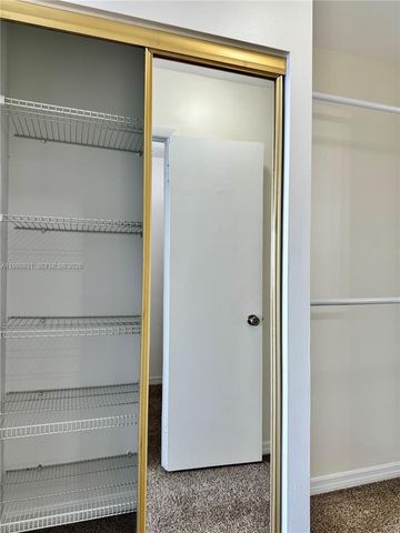 2780 NE 183rd St 2012, Aventura, FL 33160