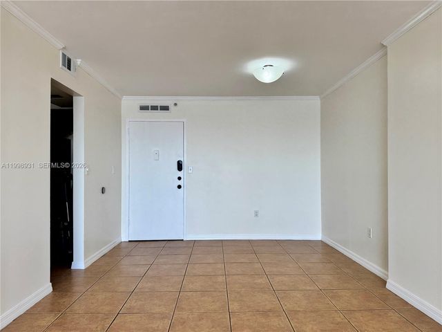 2780 NE 183rd St 2012, Aventura, FL 33160