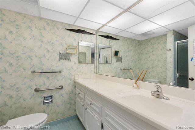 4732 Barcroft Way, Sterling Heights, MI 48310