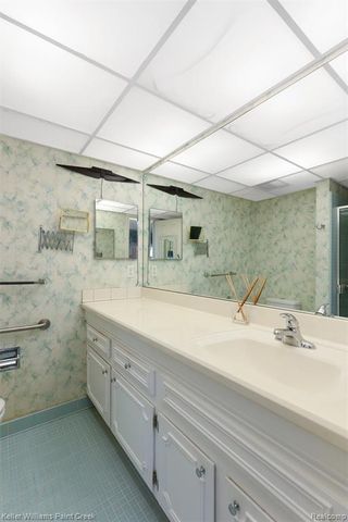 4732 Barcroft Way, Sterling Heights, MI 48310