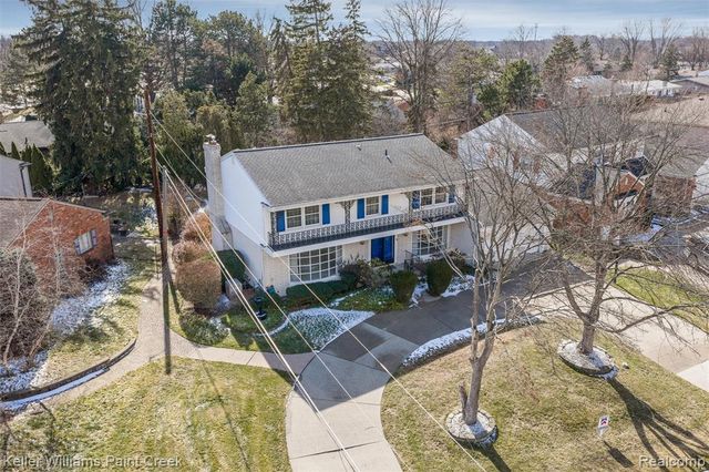 4732 Barcroft Way, Sterling Heights, MI 48310