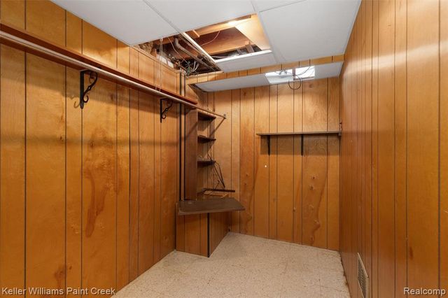 4732 Barcroft Way, Sterling Heights, MI 48310