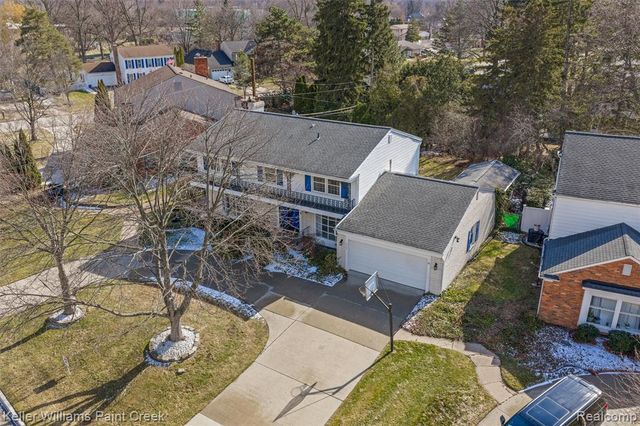 4732 Barcroft Way, Sterling Heights, MI 48310
