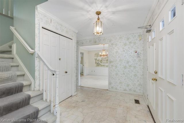 4732 Barcroft Way, Sterling Heights, MI 48310