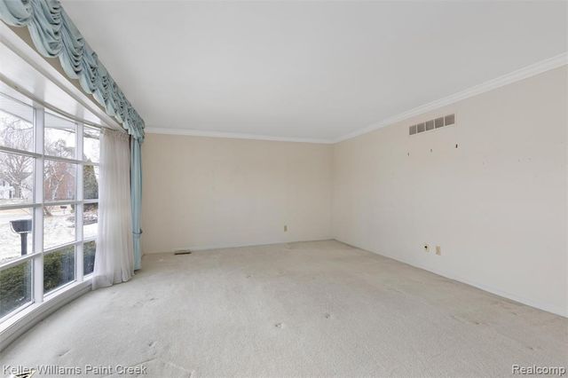 4732 Barcroft Way, Sterling Heights, MI 48310