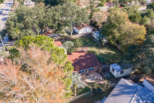 504 Kelly Street, Destin, FL 32541