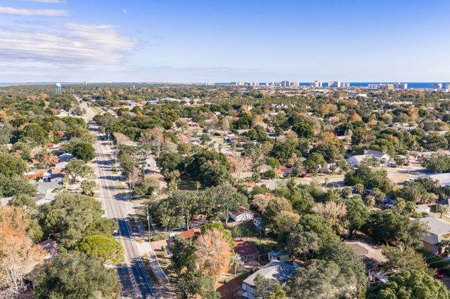 504 Kelly Street, Destin, FL 32541