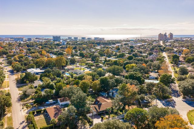 504 Kelly Street, Destin, FL 32541