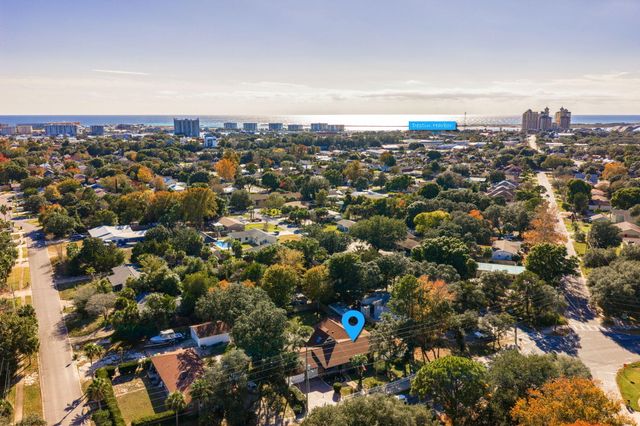 504 Kelly Street, Destin, FL 32541