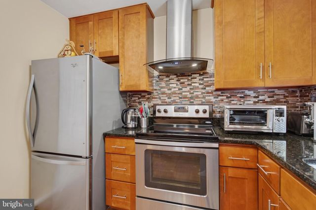 3316 STONE HEATHER CT, Herndon, VA 20171