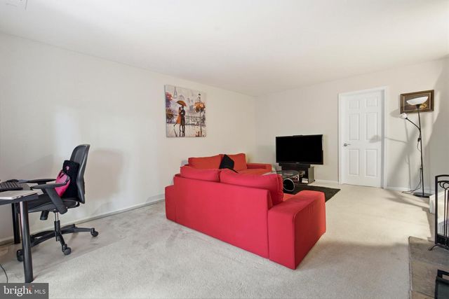 3316 STONE HEATHER CT, Herndon, VA 20171