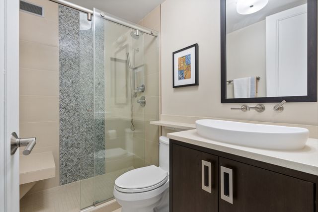 1410 N State Street 15A, Chicago, IL 60610