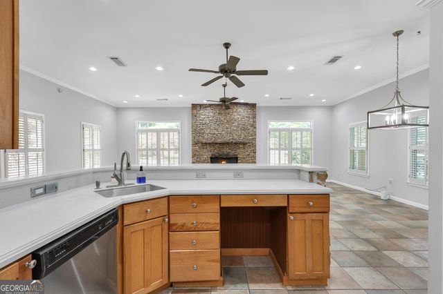 4934 Shiloh Drive, Loganville, GA 30052