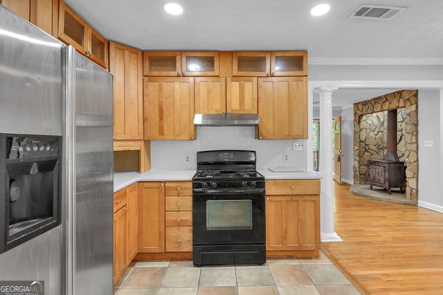 4934 Shiloh Drive, Loganville, GA 30052