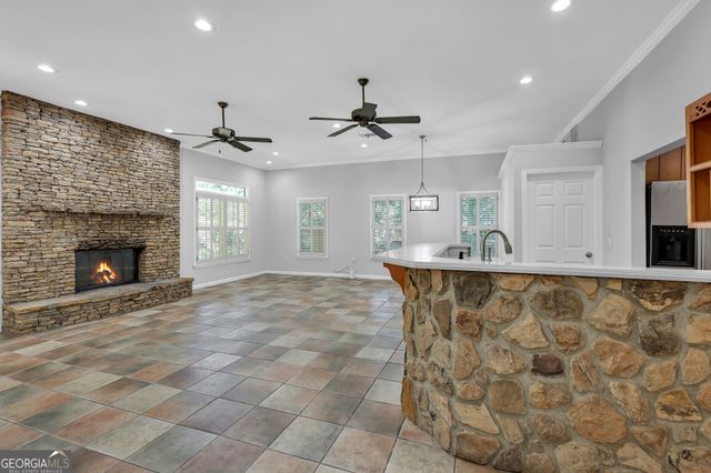 4934 Shiloh Drive, Loganville, GA 30052