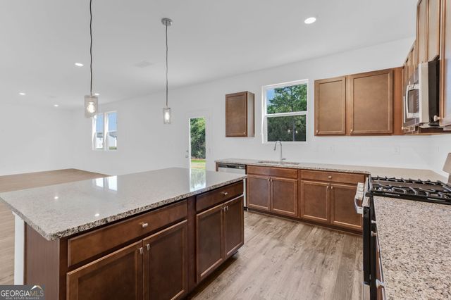 1315 Windance Lake Drive, Loganville, GA 30052