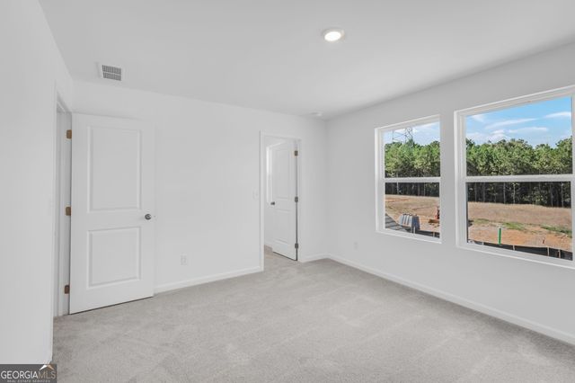 1315 Windance Lake Drive, Loganville, GA 30052