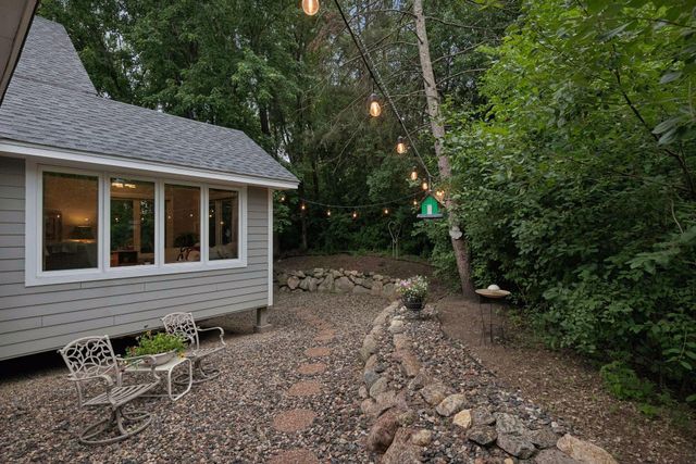 3090 Saint Albans Hollow Circle, Minnetonka, MN 55305