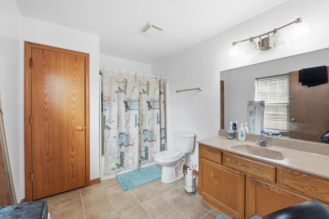 1810 N 19th STREET, Milwaukee, WI 53205