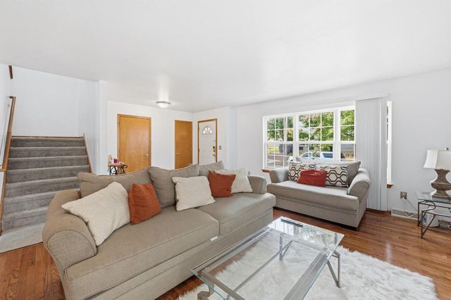 1810 N 19th STREET, Milwaukee, WI 53205