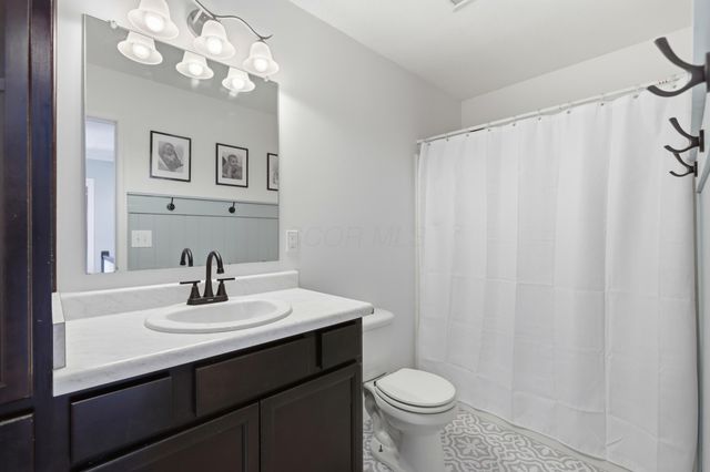 15115 Home Court, Ashville, OH 43103