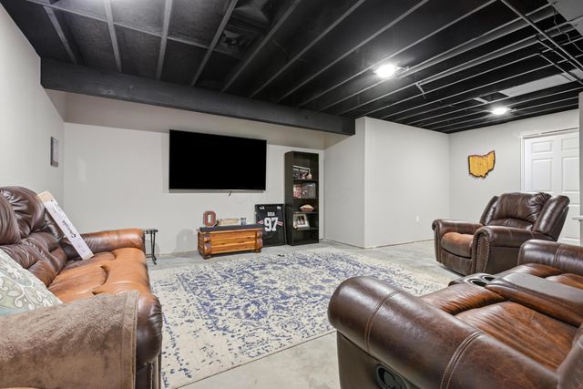 15115 Home Court, Ashville, OH 43103