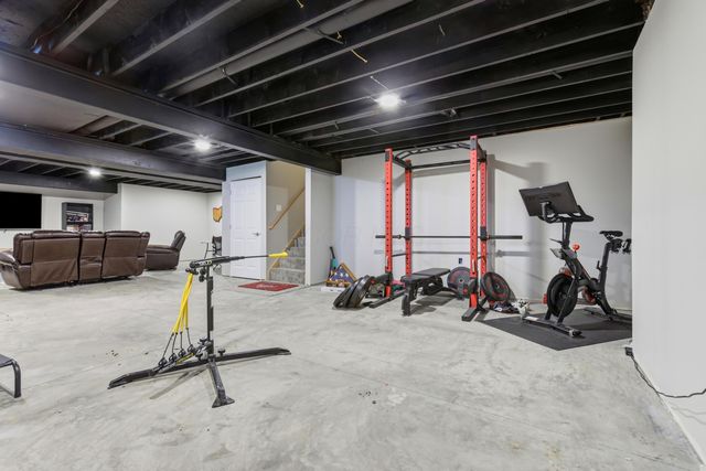 15115 Home Court, Ashville, OH 43103