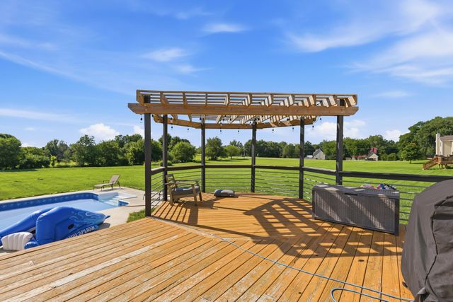 15115 Home Court, Ashville, OH 43103