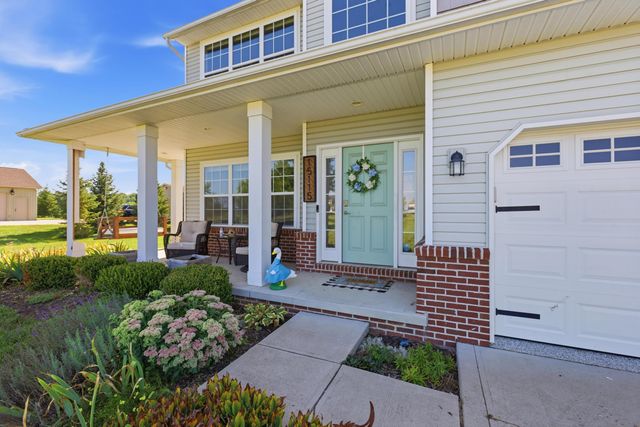 15115 Home Court, Ashville, OH 43103
