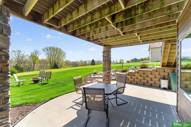 827 Wedgewood Court, Plattsmouth, NE 68048