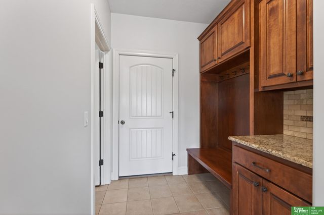 827 Wedgewood Court, Plattsmouth, NE 68048