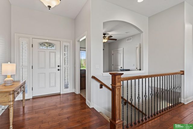 827 Wedgewood Court, Plattsmouth, NE 68048