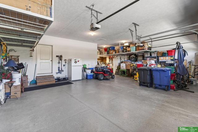 827 Wedgewood Court, Plattsmouth, NE 68048