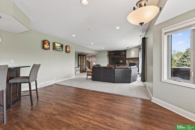 827 Wedgewood Court, Plattsmouth, NE 68048